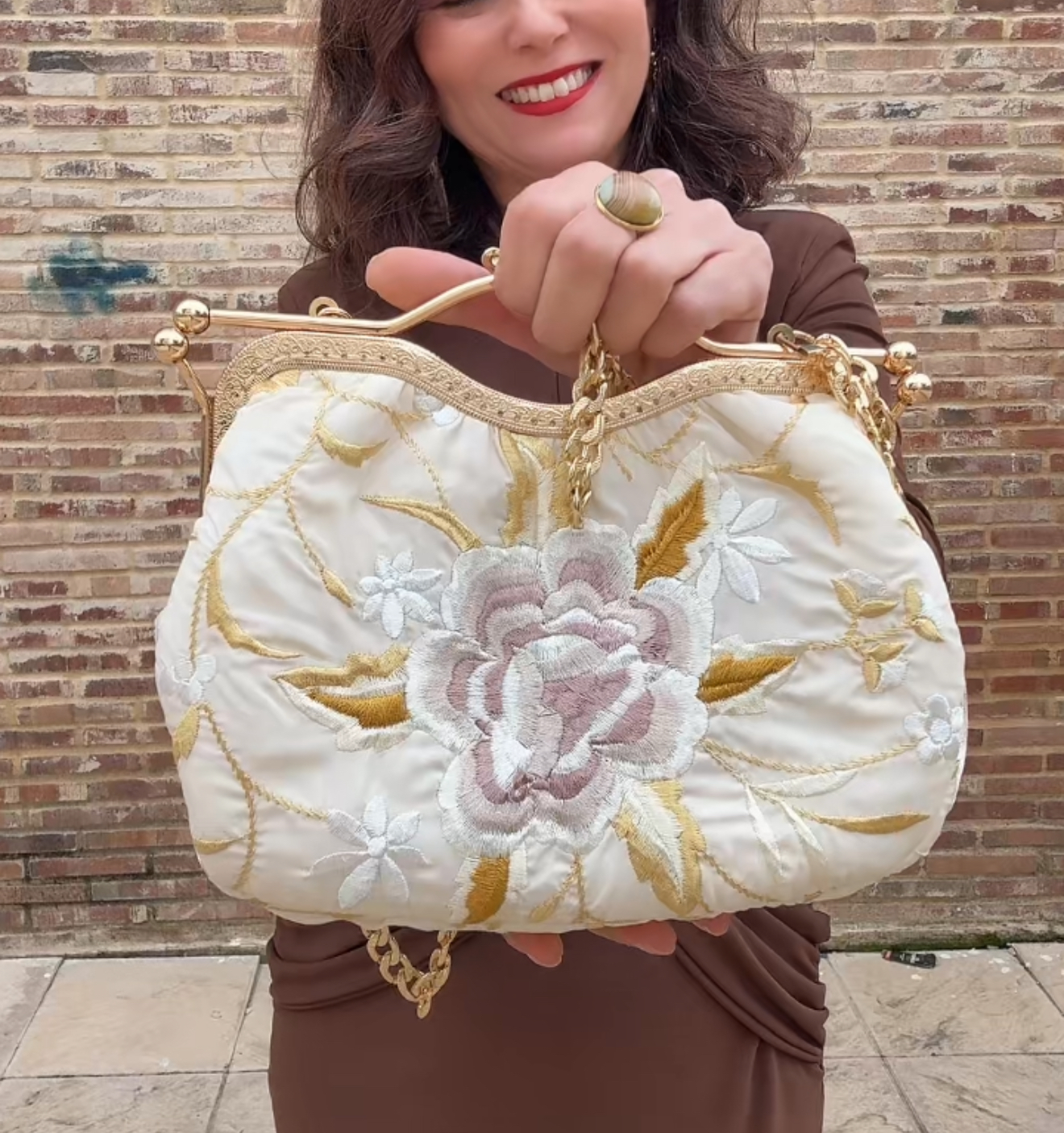 MA Bolso Rosa de Seda Dorada